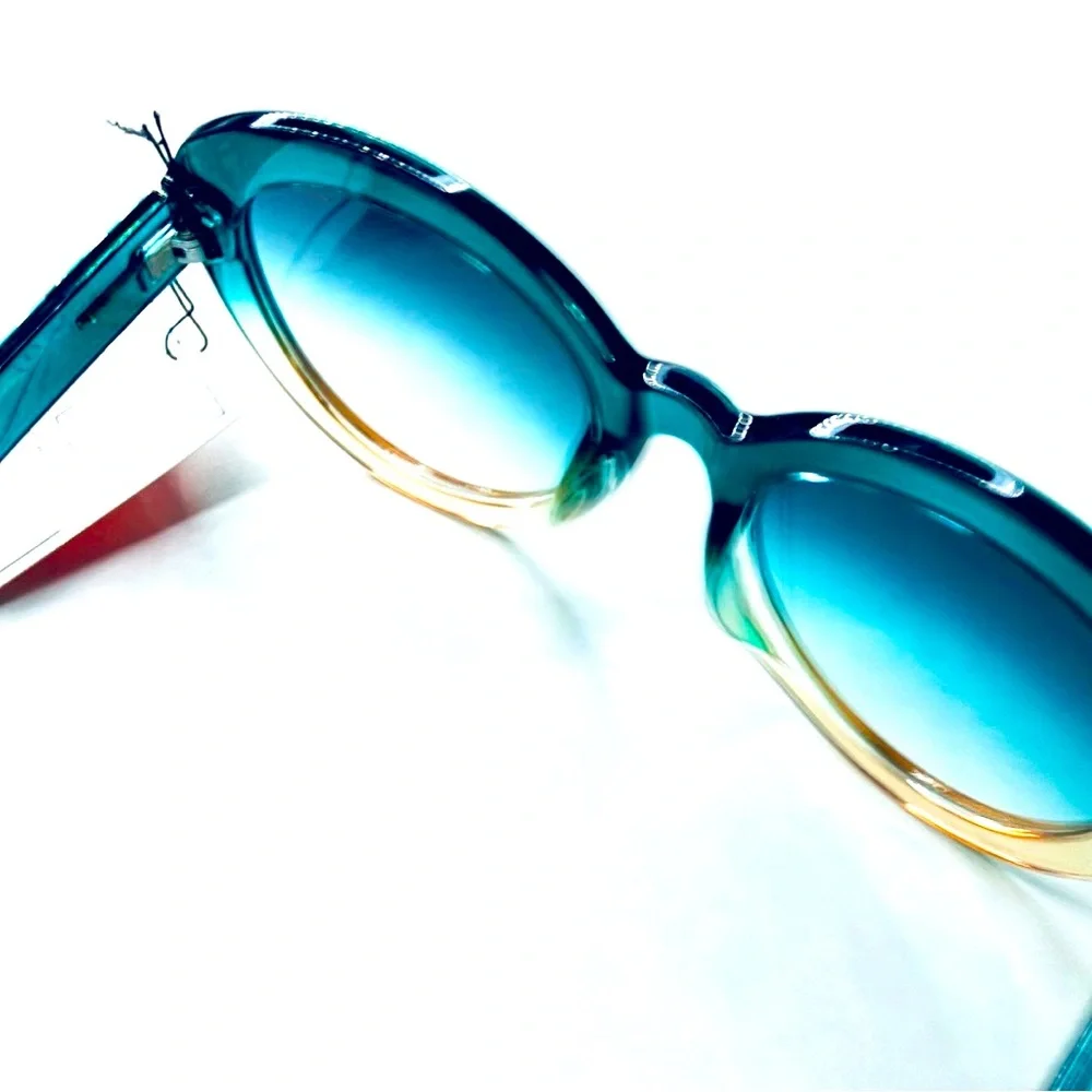 Contemporary Blue and Green Gradient Sunglasses